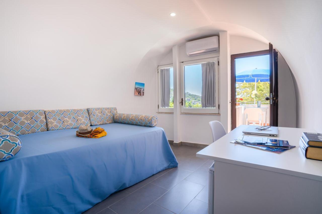 Hotel & Spa Relais Freedom Club มัสซาลูเบรนเซ ภายนอก รูปภาพ