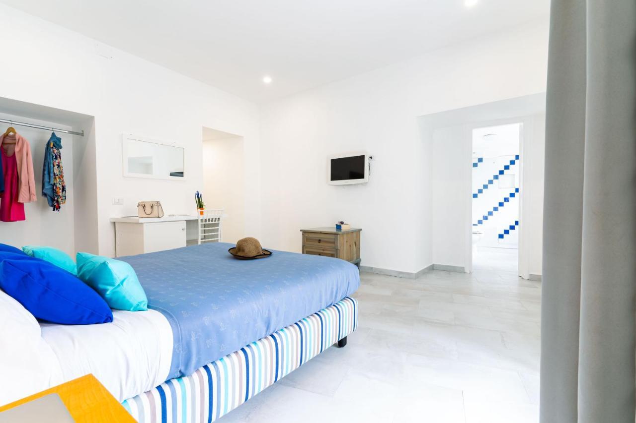 Hotel & Spa Relais Freedom Club มัสซาลูเบรนเซ ภายนอก รูปภาพ