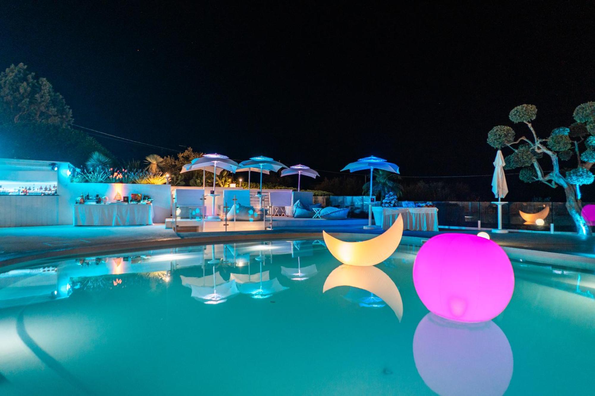 Hotel & Spa Relais Freedom Club มัสซาลูเบรนเซ ภายนอก รูปภาพ