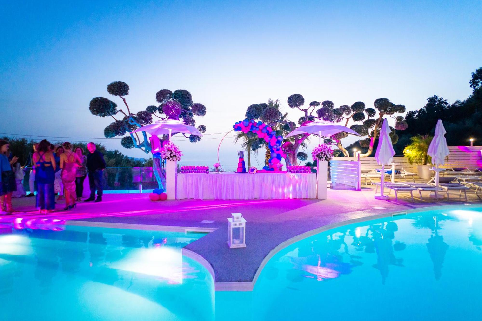 Hotel & Spa Relais Freedom Club มัสซาลูเบรนเซ ภายนอก รูปภาพ